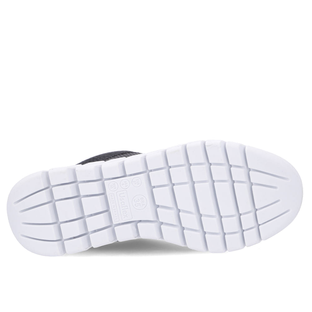 Baskets décontractées en cuir noir avec détails texturés