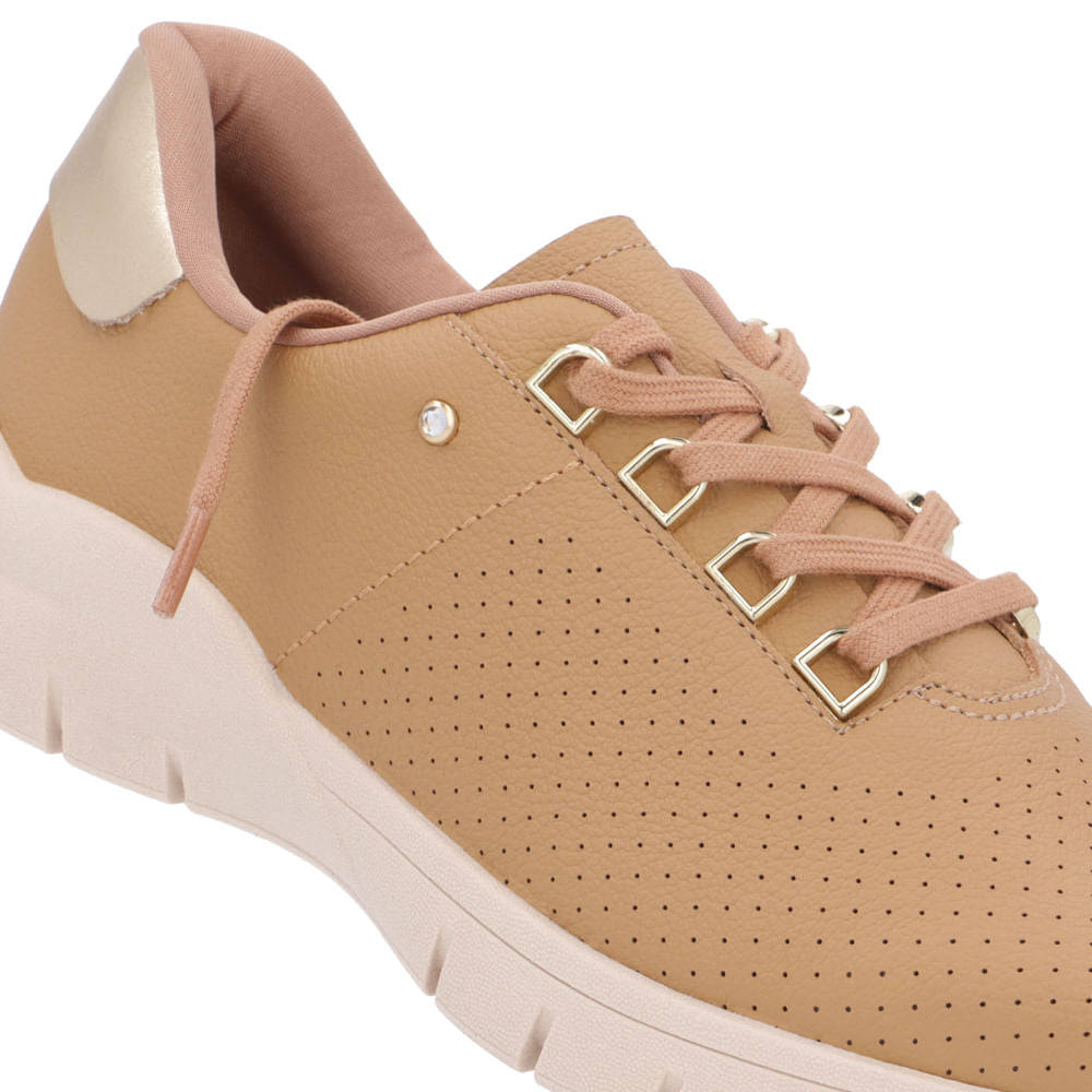 Baskets décontractées en cuir marron avec détails en strass