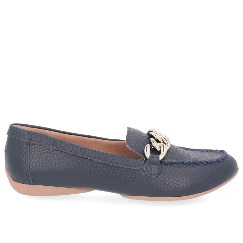 Mocassin en cuir bleu avec ornement en chaîne