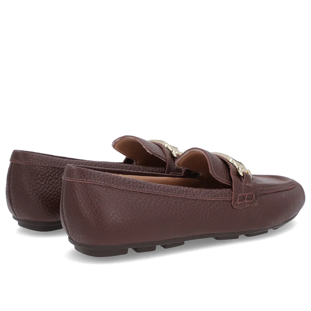 Mocassin marron texturé en cuir à bride
