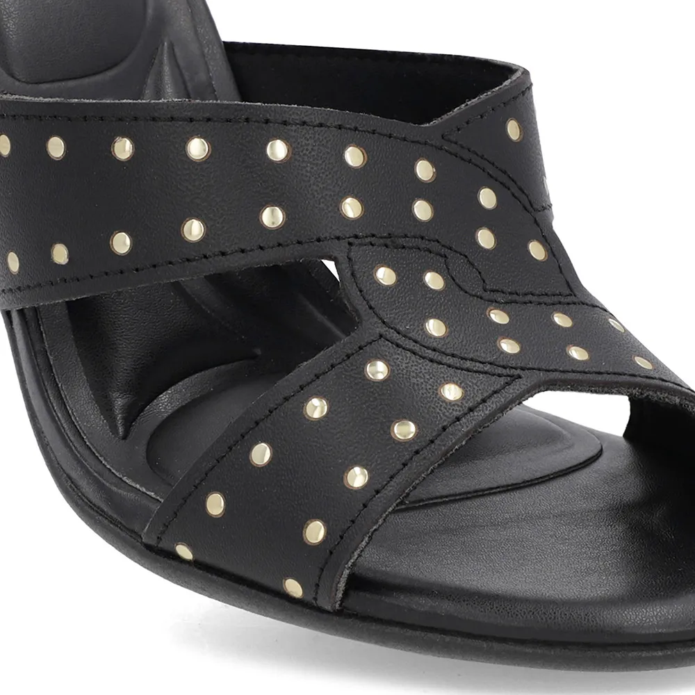 Sabot bloc à rivets en cuir noir