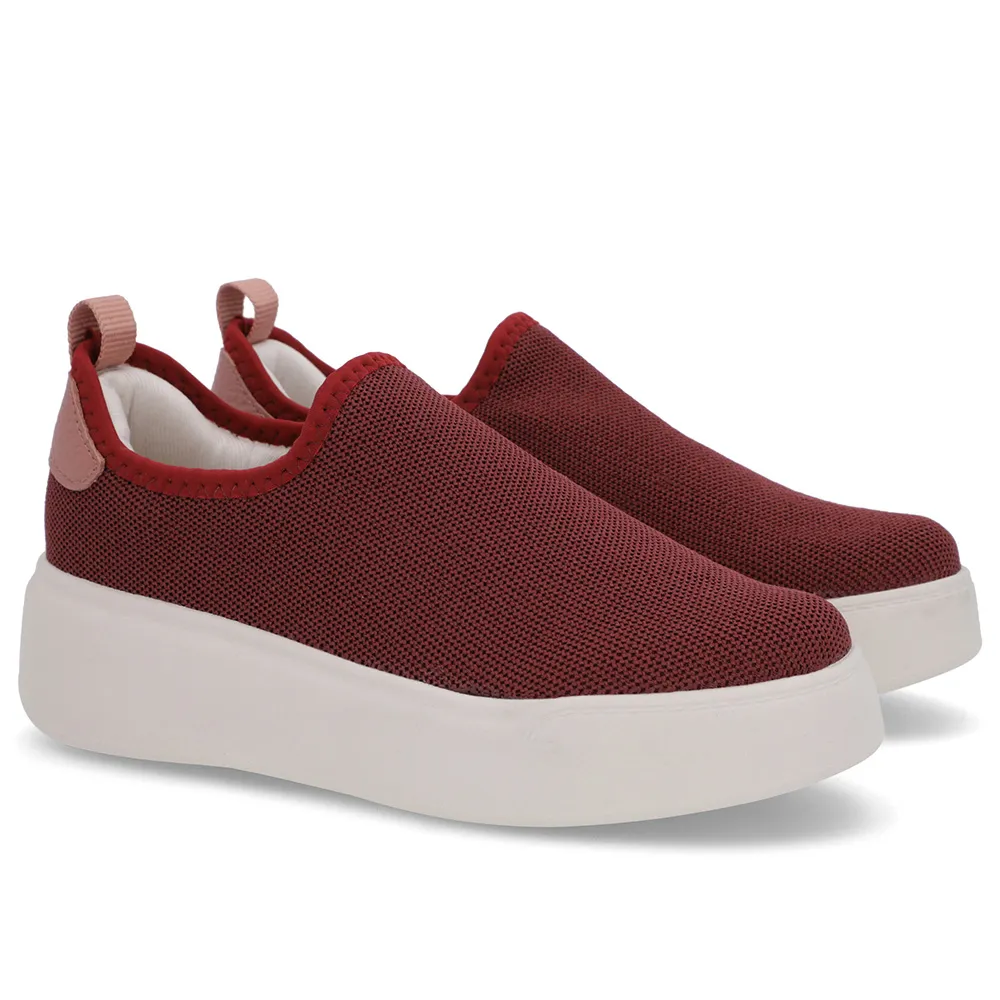Baskets à semelle haute en tissu rouge