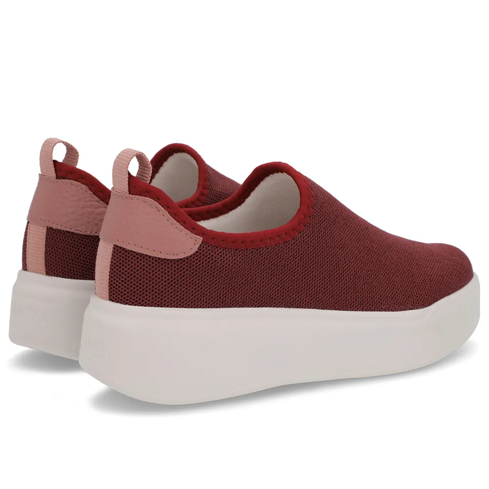 Baskets à semelle haute en tissu rouge