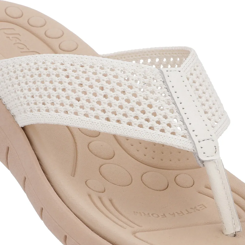 Tongs à talon plat en tricot blanc ivoire