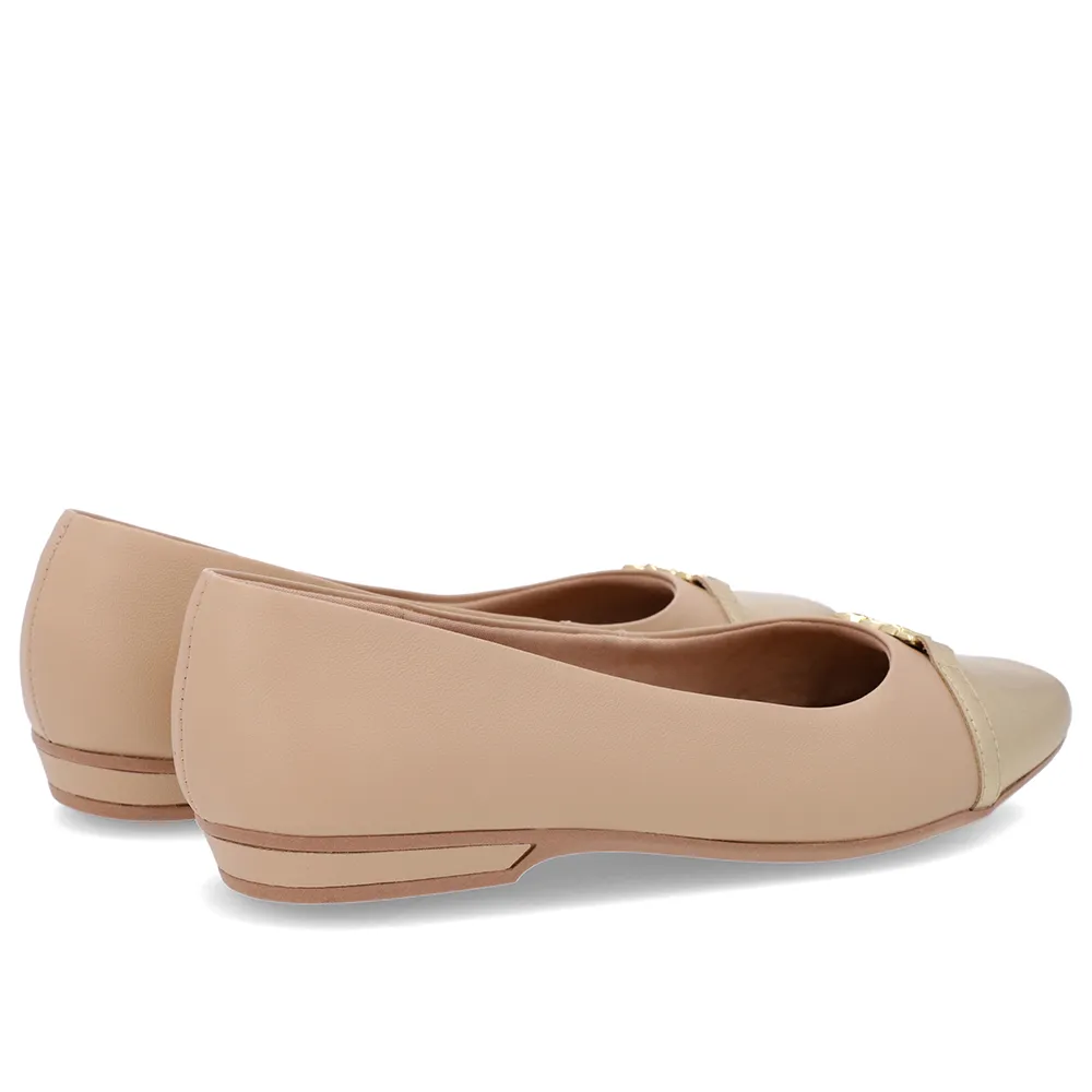 Ballerines en cuir beige à bout doré