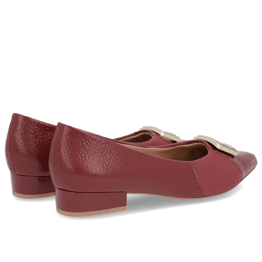 Scarpin Vermelho Verniz Bico Fino Enfeite