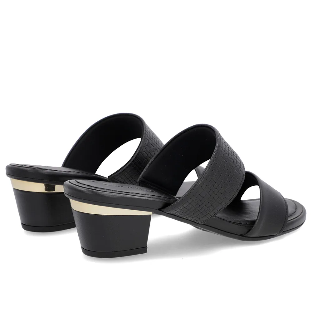 Sabots en cuir noir avec brides texturées
