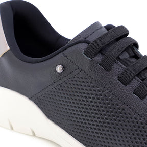 Baskets décontractées en cuir noir avec détails laser