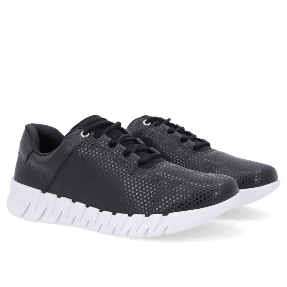Baskets décontractées en cuir noir avec détails texturés