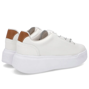 Baskets en cuir blanc à semelle haute et lacets élastiques