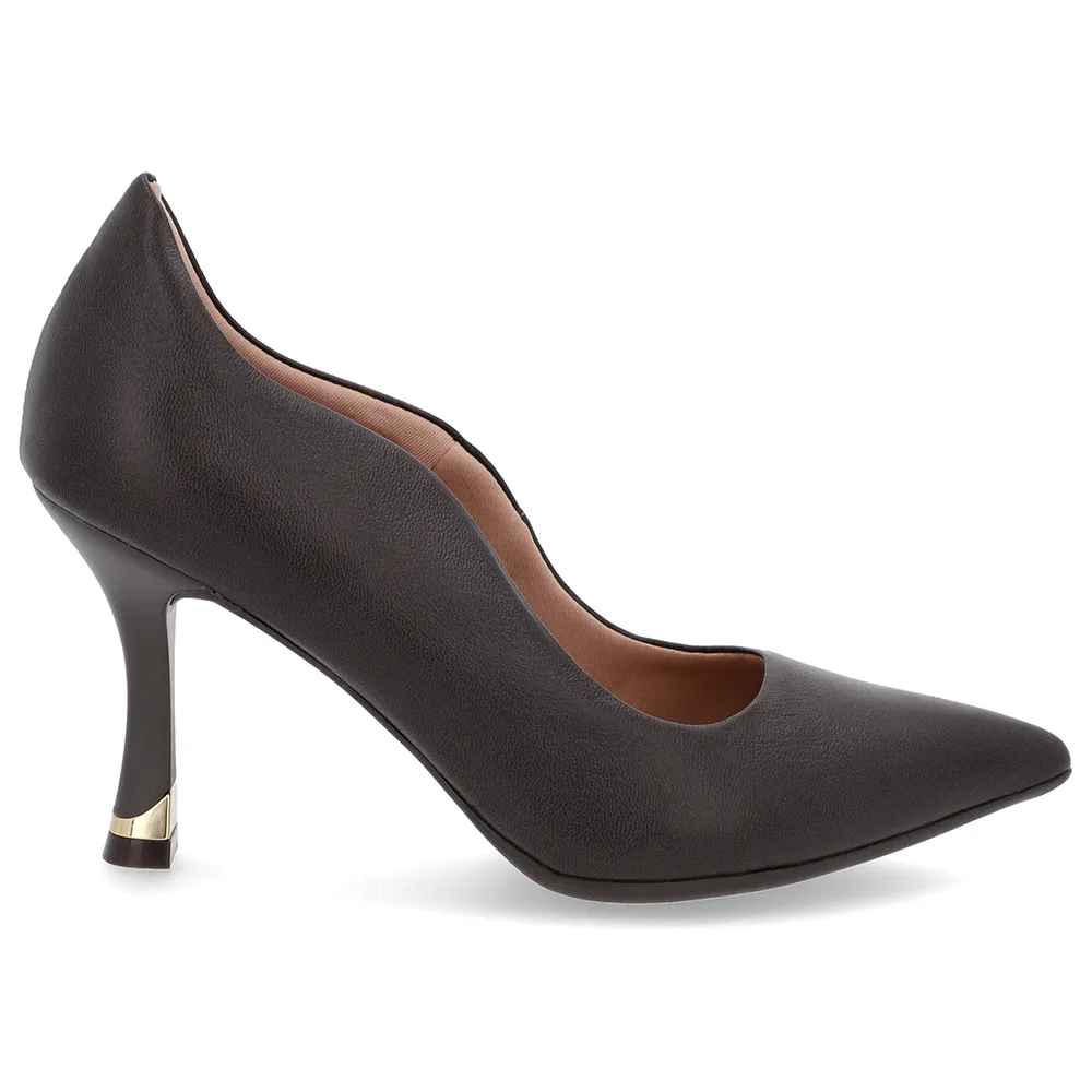 Escarpins à bout pointu en cuir marron avec détails découpés