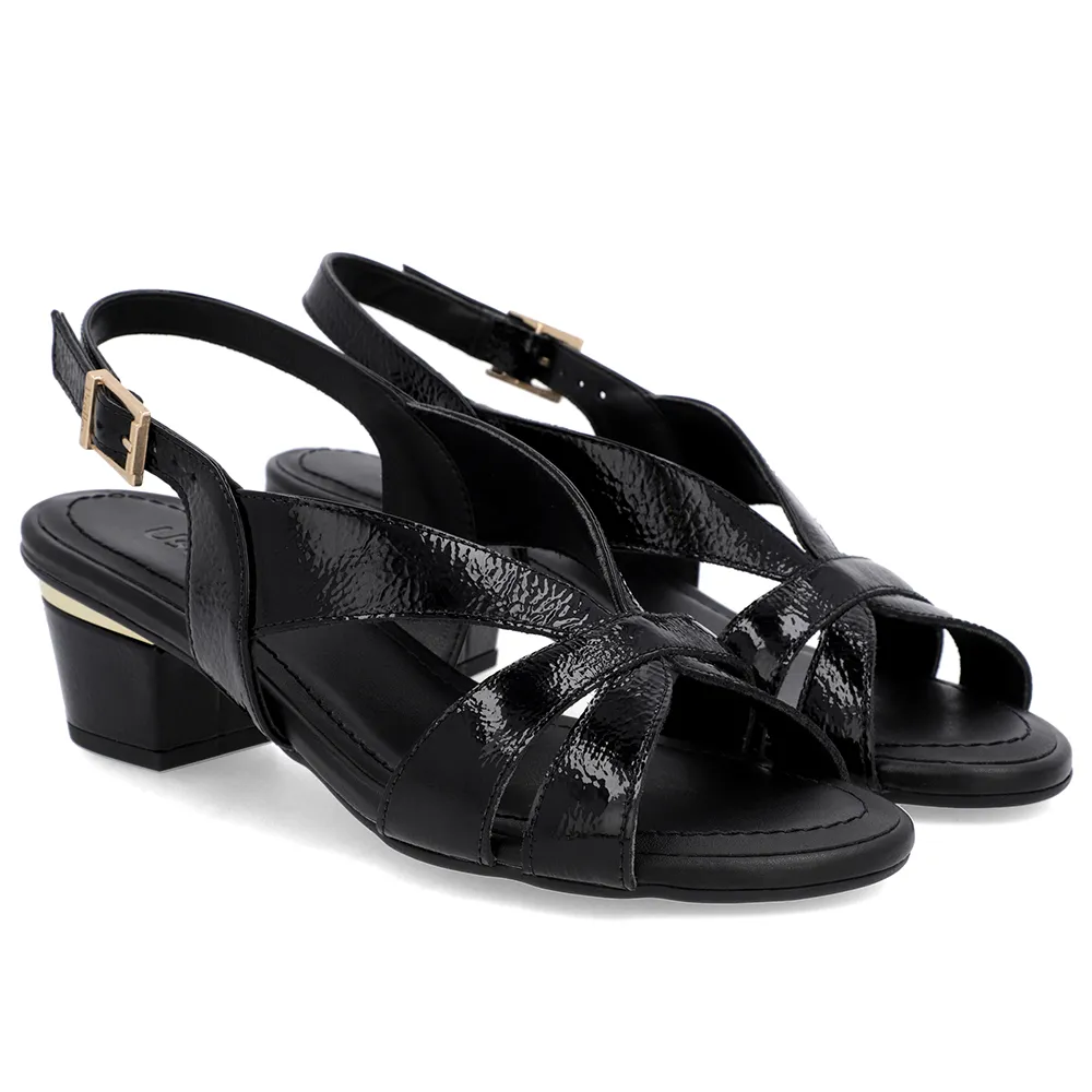 Sandale noire vernie avec détails dorés