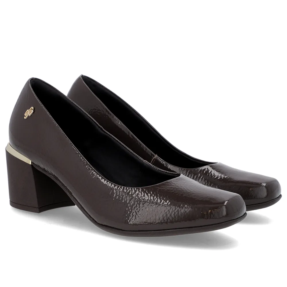 Escarpins en cuir marron à bout carré et talon