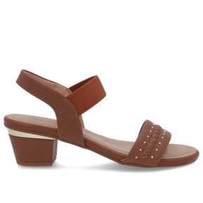 Sandale en cuir marron avec talon bloc et détail de talon