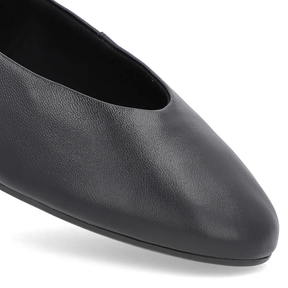 Baskets en cuir noir avec bout noir