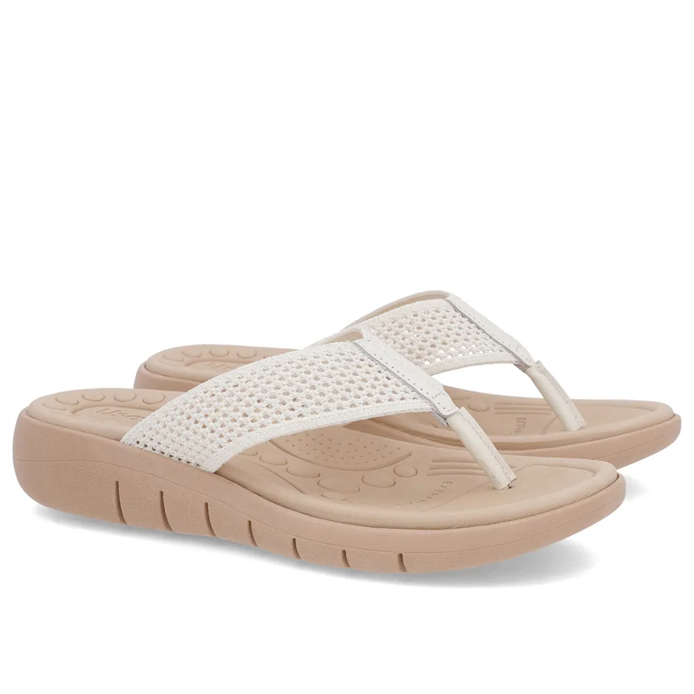 Tongs à talon plat en tricot blanc ivoire