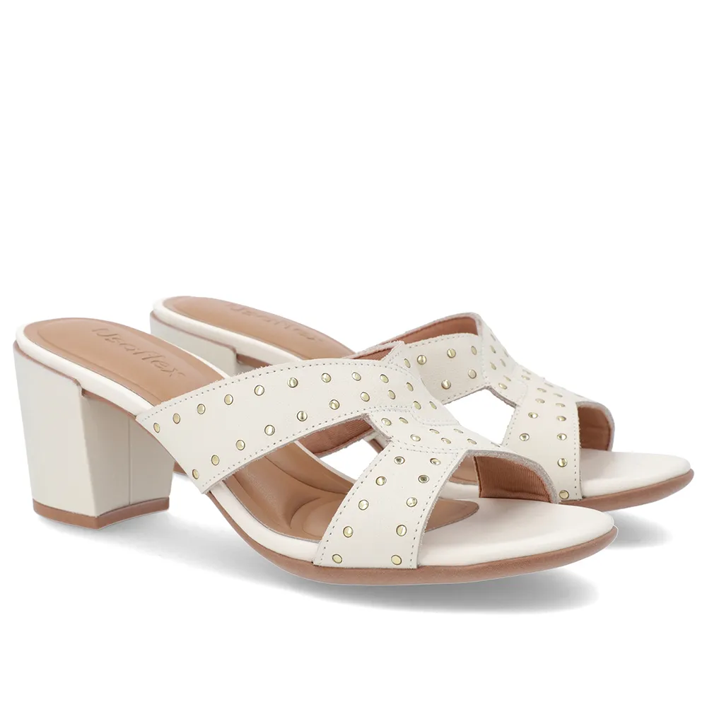 Sabot bloc en cuir blanc ivoire avec rivets