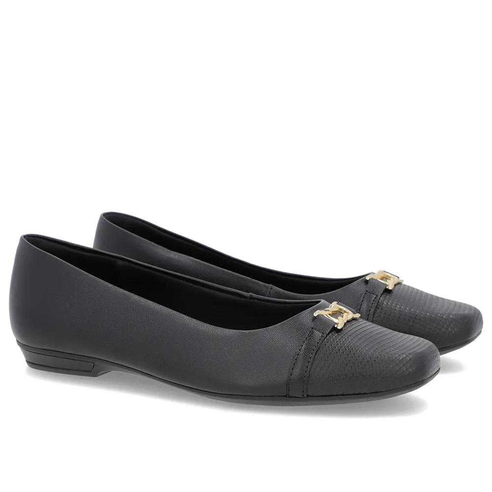 Baskets en cuir noir avec bout noir