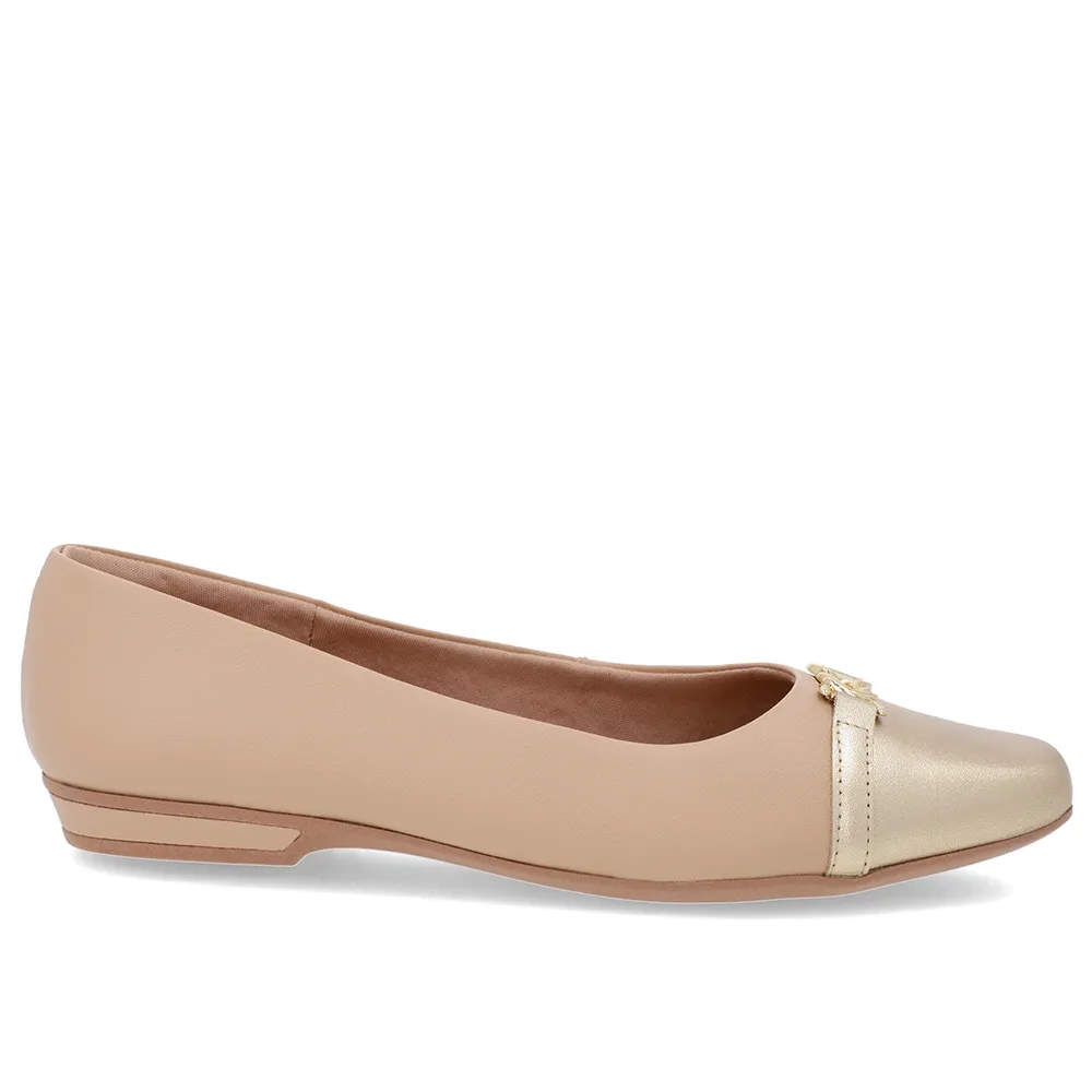 Ballerines en cuir beige à bout doré