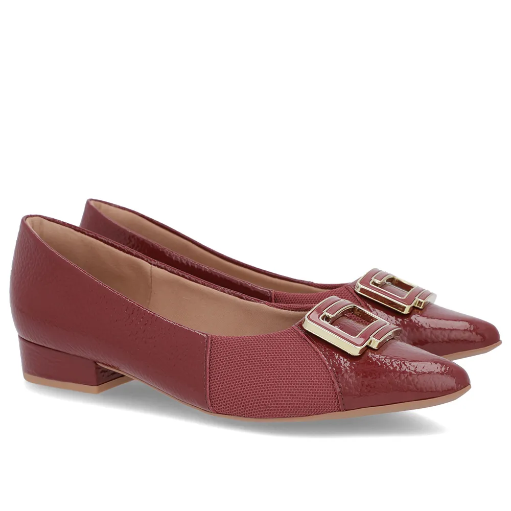 Scarpin Vermelho Verniz Bico Fino Enfeite