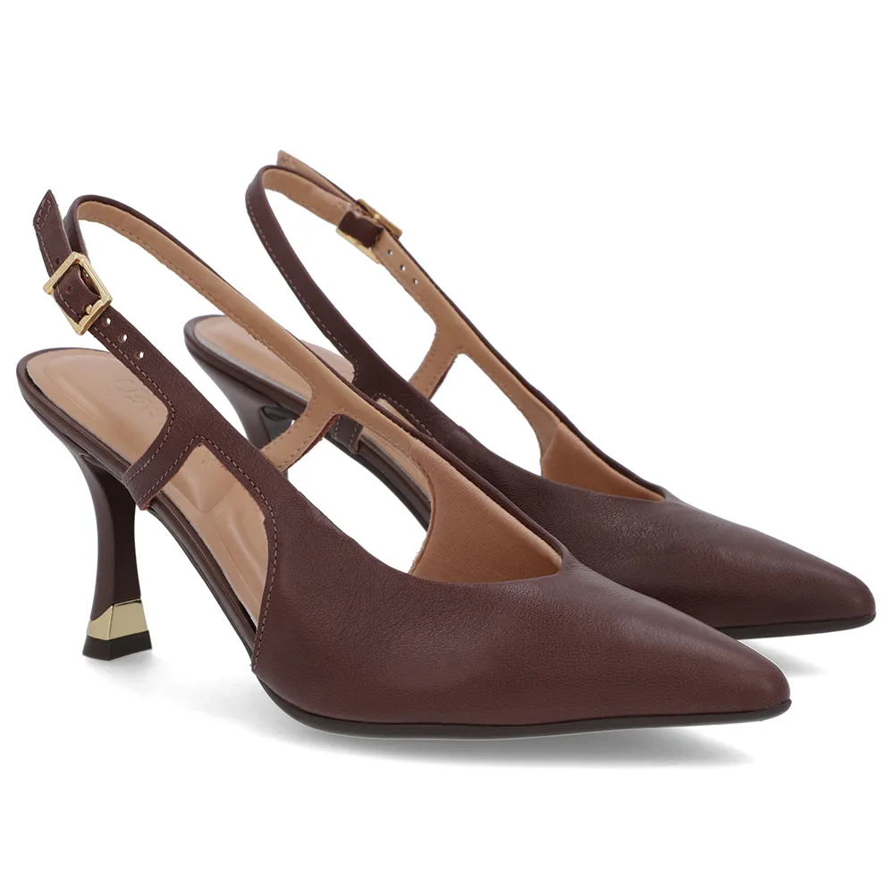 Escarpins marron à brides latérales et cuir texturé
