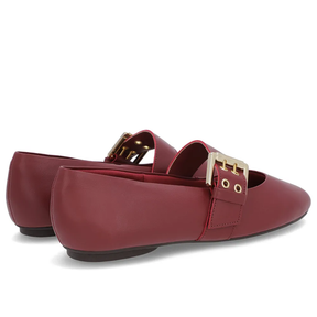Baskets en cuir rouge avec boucle