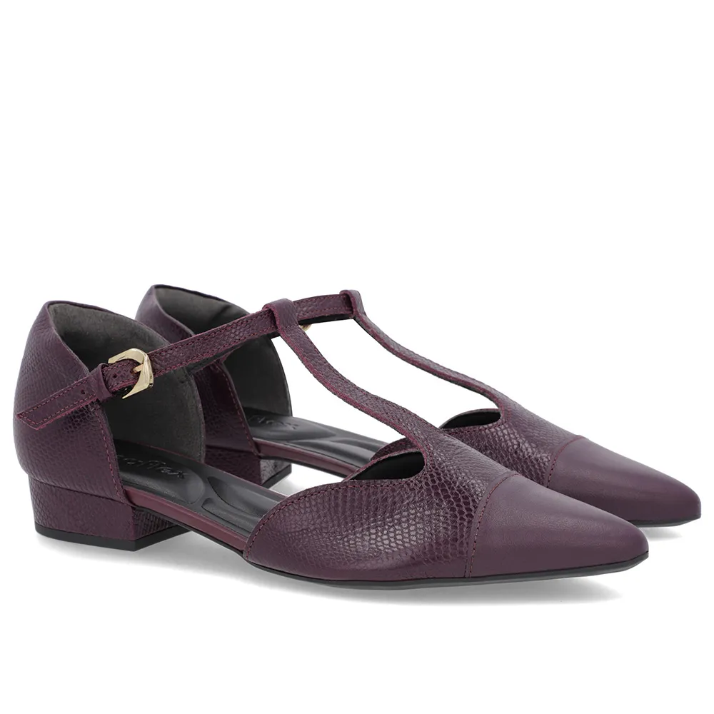 Escarpins en cuir violet à talon carré fermé
