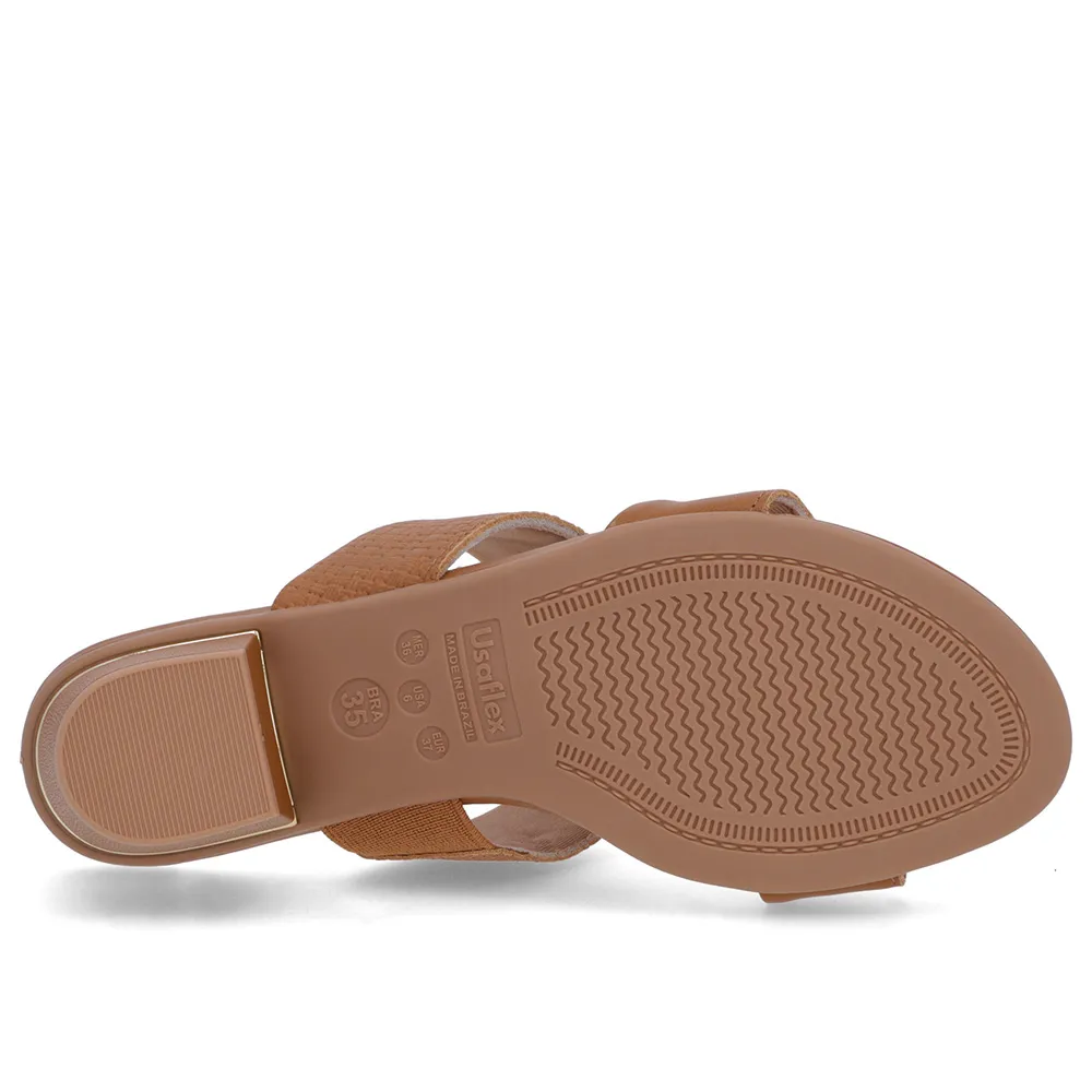 Sabot en cuir marron à brides texturées