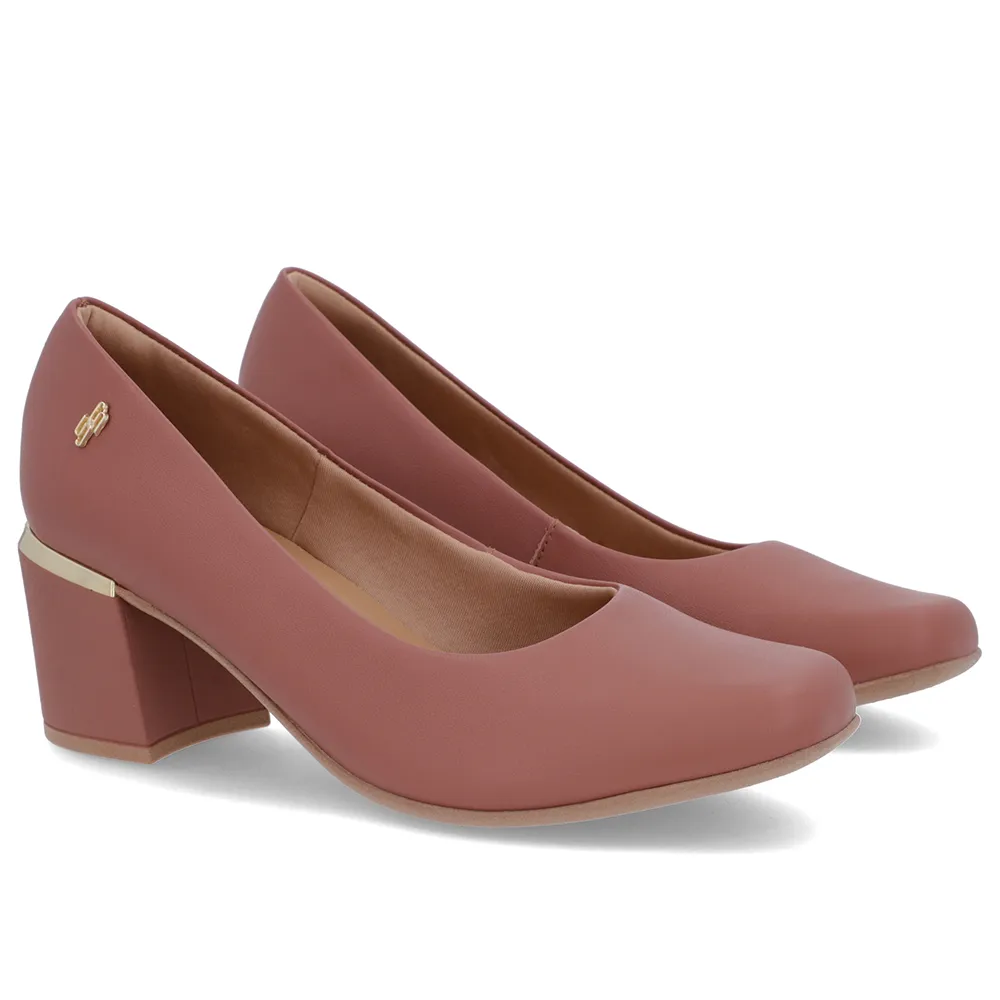 Escarpins en cuir rose à bout carré et talon